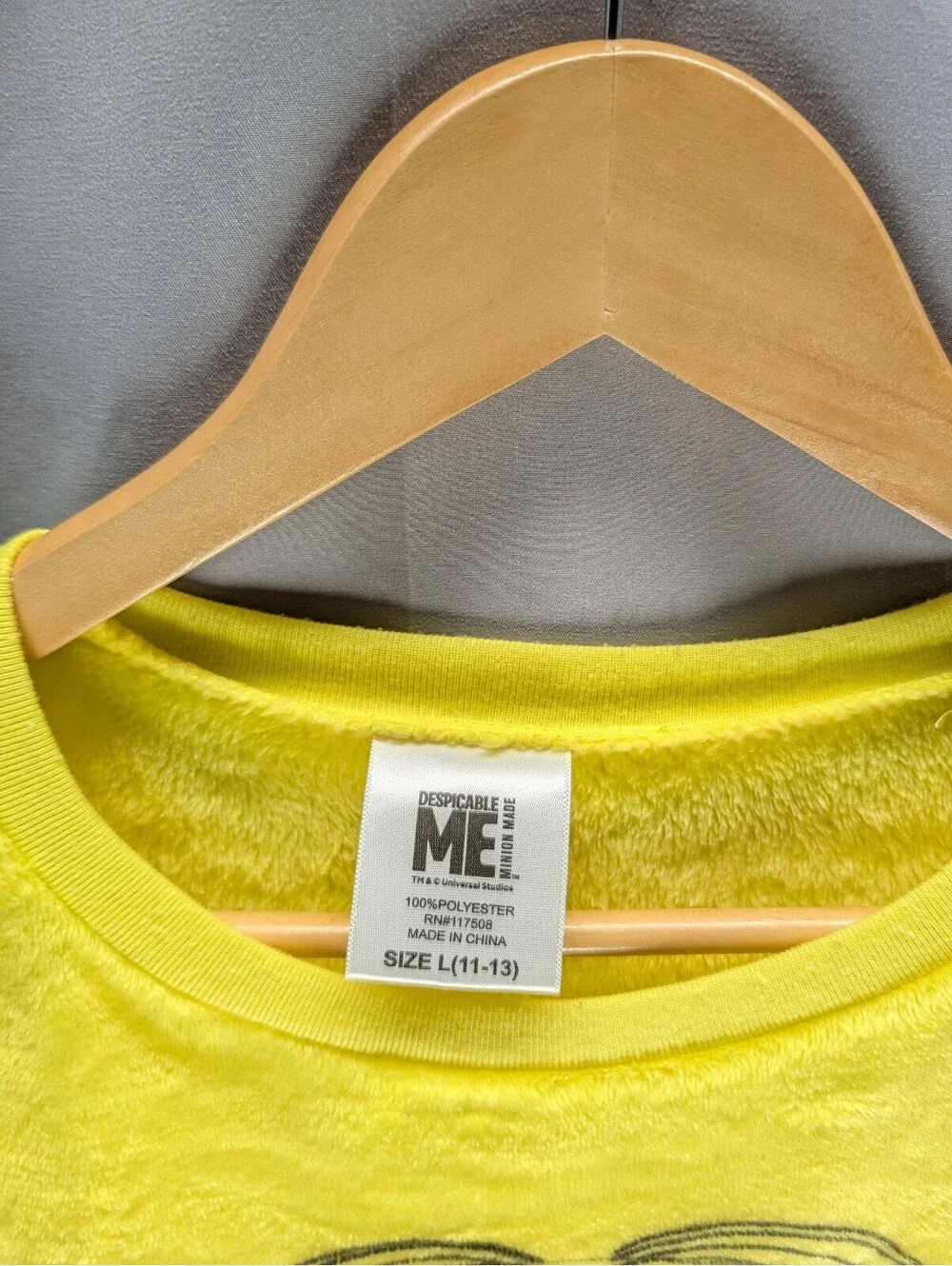 Despicable Me Minion Yellow Plush Sweatshirt Size L Cozy